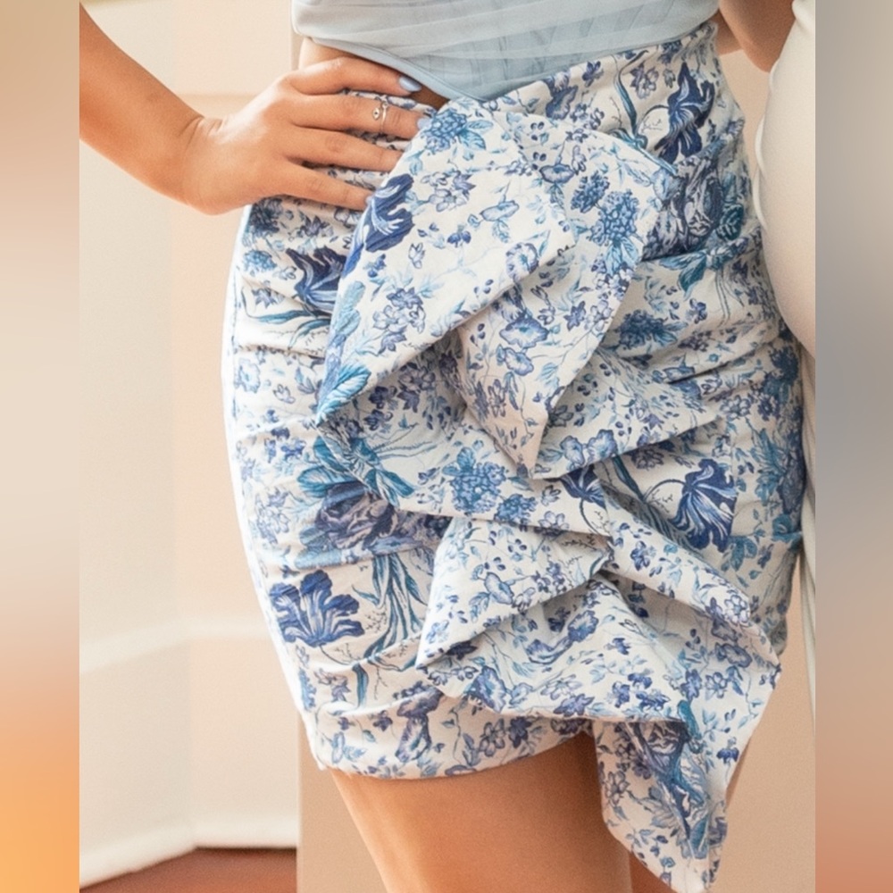 House of CB Floral Blue and White Women's Mini Skirt with ruffle